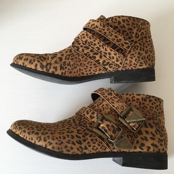 Volcom Getter Cheetah Leather Booties Sz 7 - Picture 3 of 11
